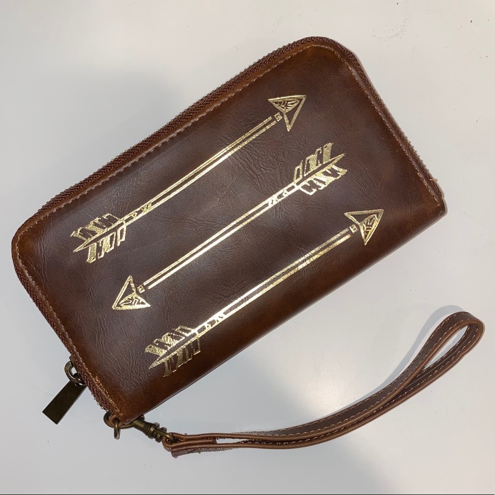 BRAND NEW wrist wallet with gold detailing